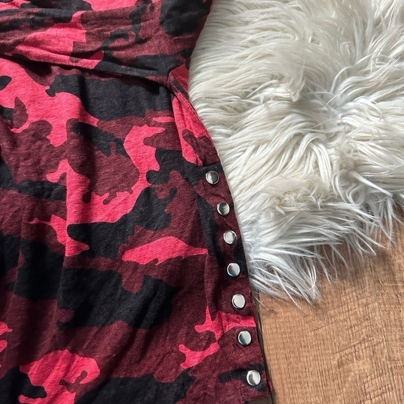 GENERATION LOVE Red Camo Long Sleeve Side Snap Top - Picture 4 of 5